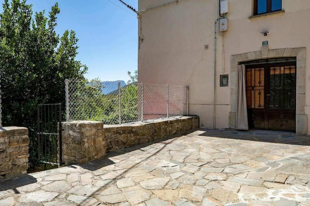 Casa Feli - Apartamento Con Jardin Privado En Los Pirineos Castiello de Jaca Exterior foto
